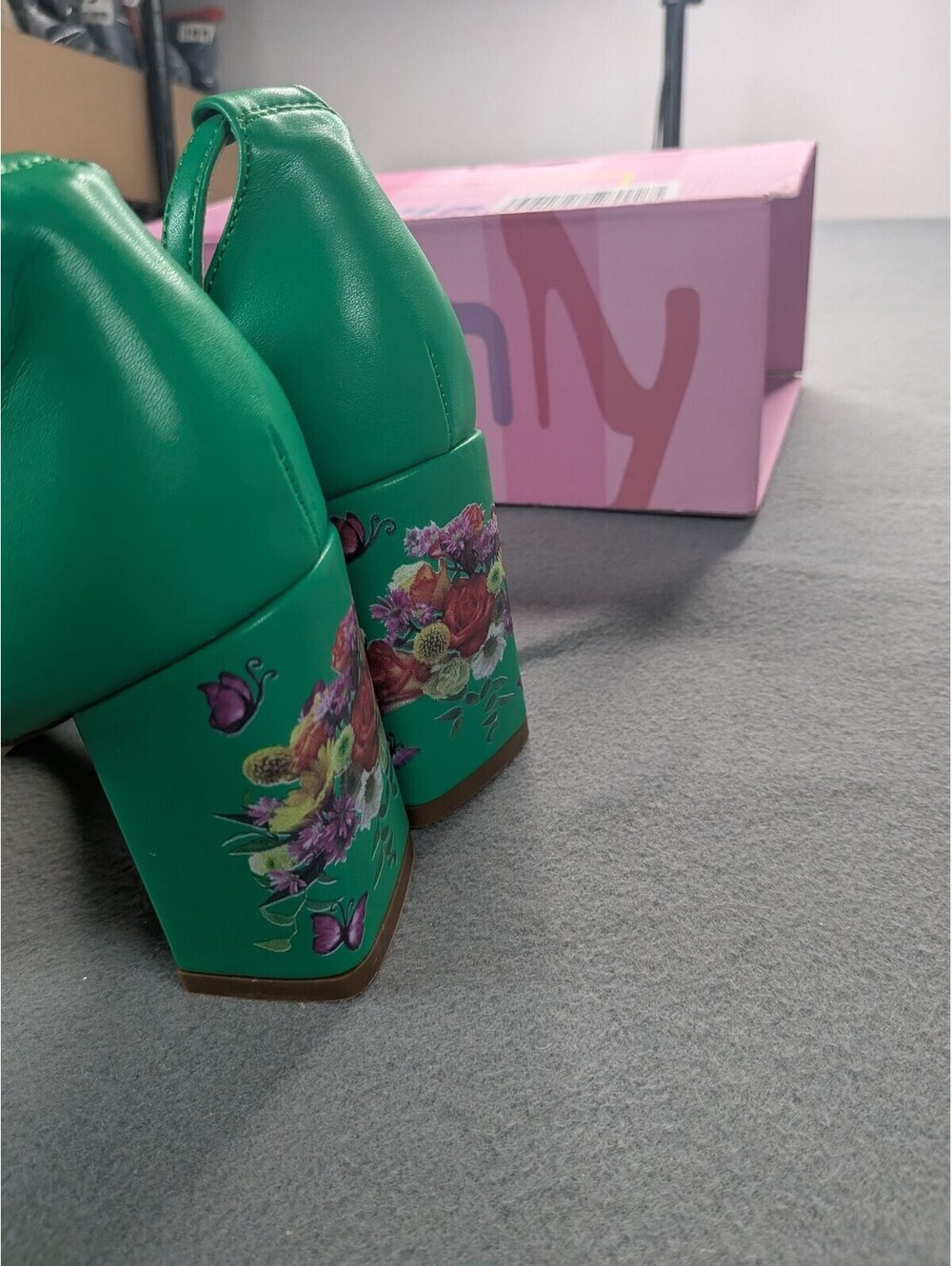 Viviany Heels Womens Size 9 Green Strappy Block Heel Floral Butterfly Sandals - Picture 5 of 10